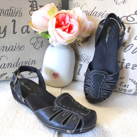 Baretraps Boundary leather sandals black comfort